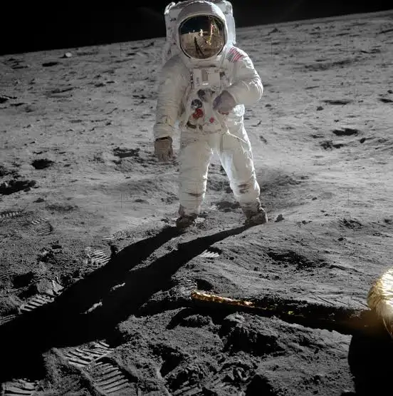 Moon Landing 1969: First Human Steps on the Moon – Apollo 11 Mission Facts & Legacy featured image